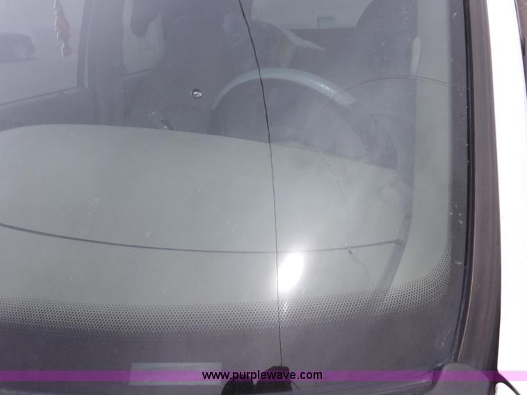 image for item H1905 2001 Ford F150 Lariat SuperCrew pickup truck