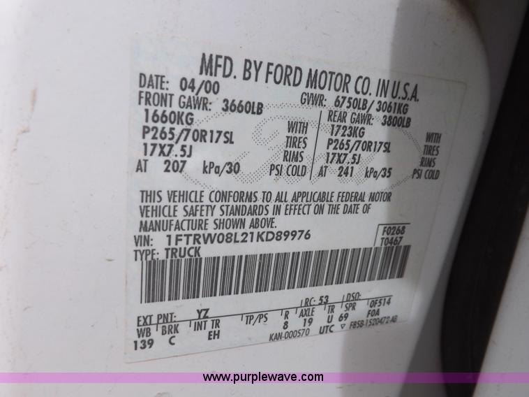 image for item H1905 2001 Ford F150 Lariat SuperCrew pickup truck