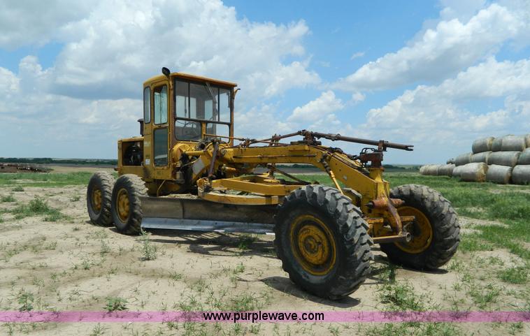image for item H2463 1965 Caterpillar 120 motor grader