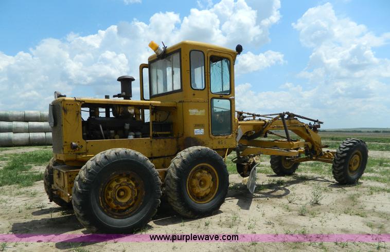 image for item H2463 1965 Caterpillar 120 motor grader