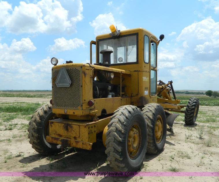 image for item H2463 1965 Caterpillar 120 motor grader