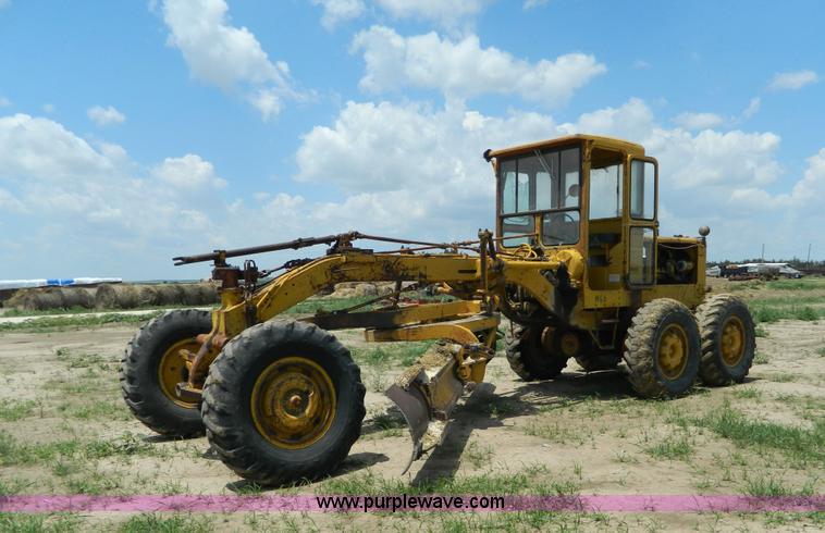 image for item H2463 1965 Caterpillar 120 motor grader