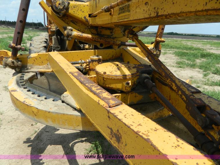image for item H2463 1965 Caterpillar 120 motor grader