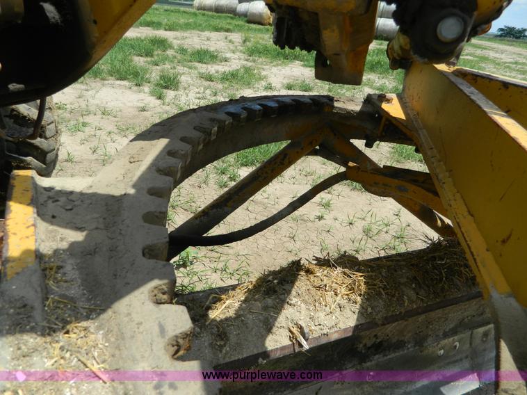 image for item H2463 1965 Caterpillar 120 motor grader