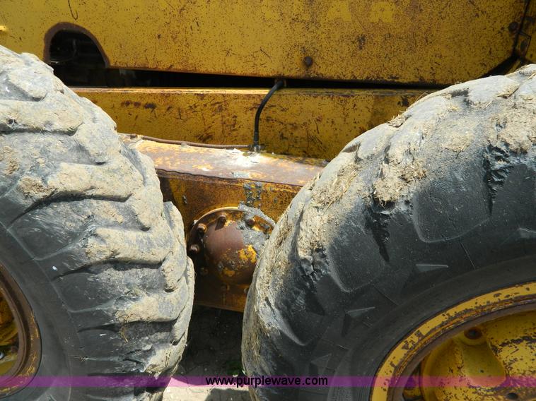 image for item H2463 1965 Caterpillar 120 motor grader