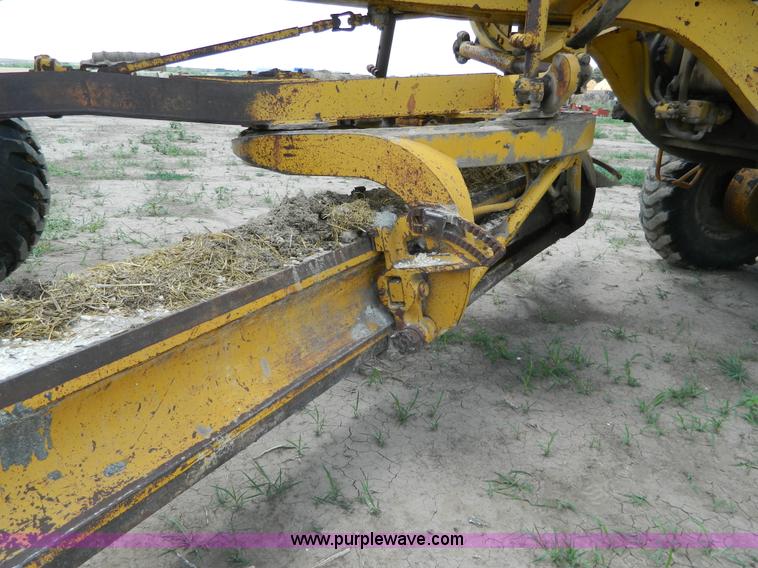 image for item H2463 1965 Caterpillar 120 motor grader