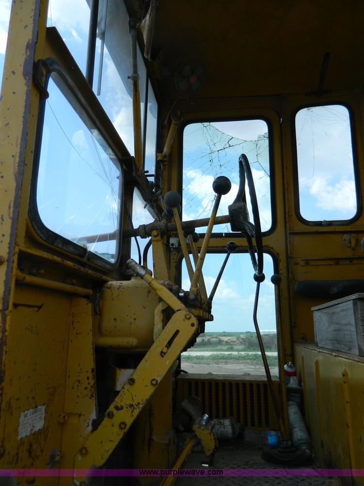 image for item H2463 1965 Caterpillar 120 motor grader