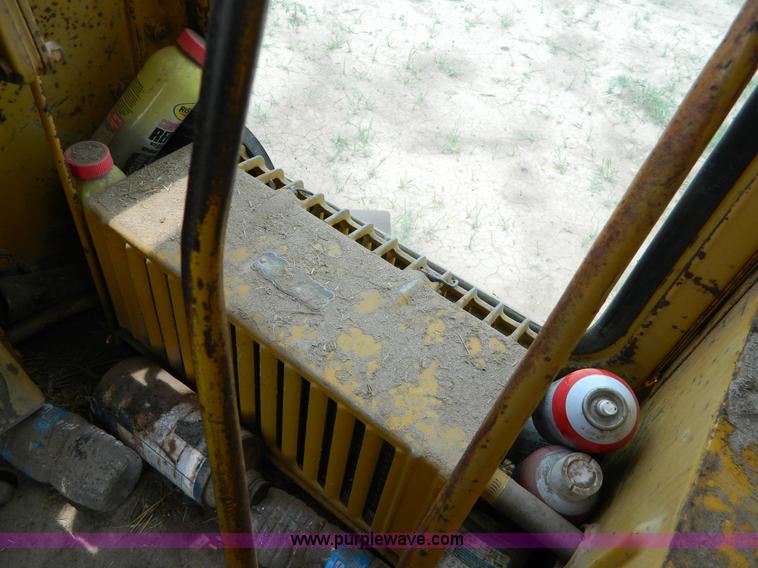 image for item H2463 1965 Caterpillar 120 motor grader