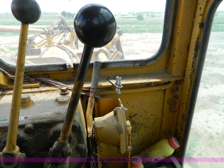 image for item H2463 1965 Caterpillar 120 motor grader