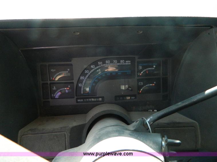 image for item H2464 1992 Chevrolet Astro van