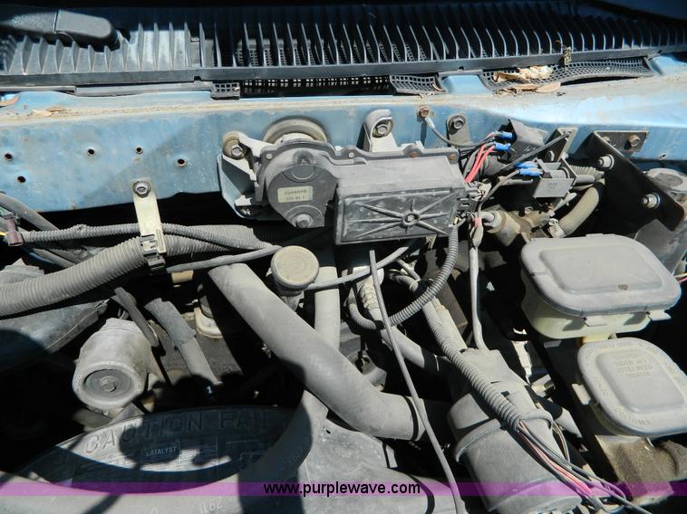 image for item H2464 1992 Chevrolet Astro van