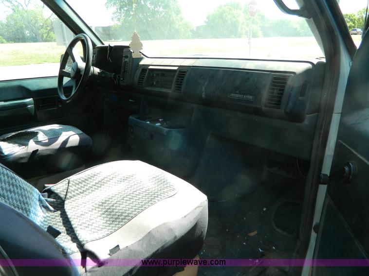 image for item H2464 1992 Chevrolet Astro van