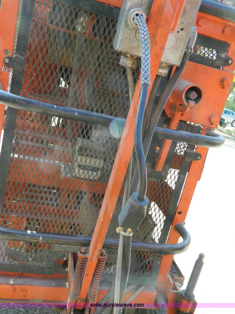 image for item H2466 Economy LD6F Series 200 man lift