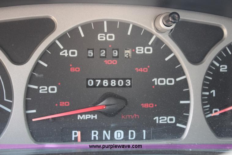 image for item H2581 1999 Ford Taurus LX