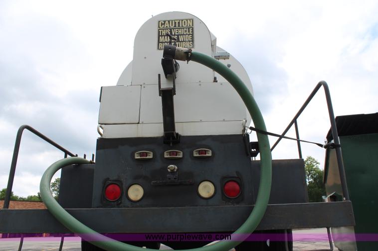 image for item H2582 1992 Chevrolet Kodiak sewer rod truck