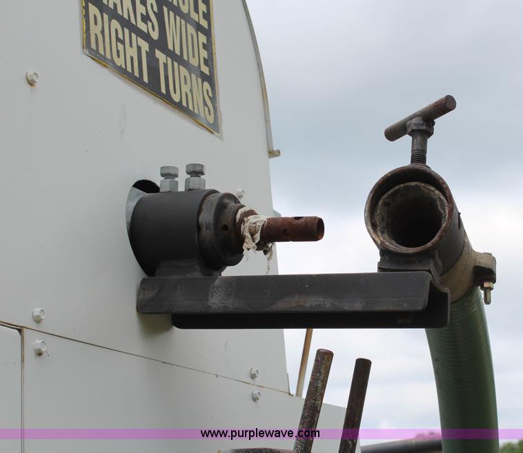 image for item H2582 1992 Chevrolet Kodiak sewer rod truck