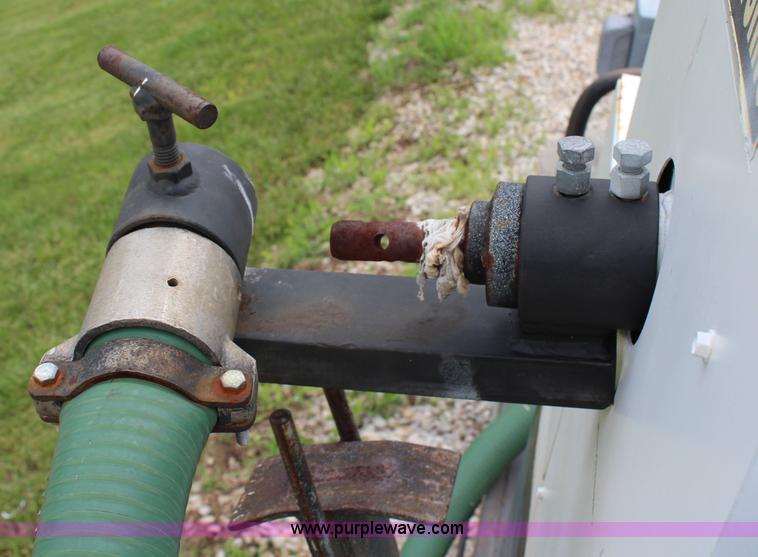 image for item H2582 1992 Chevrolet Kodiak sewer rod truck