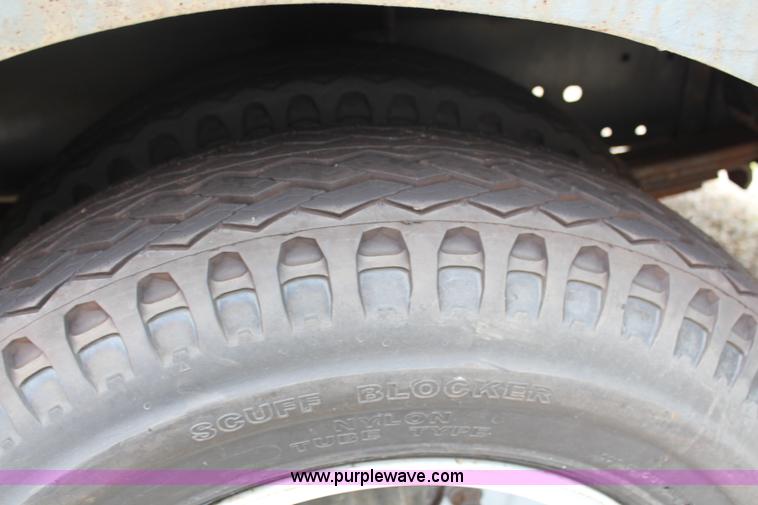 image for item H2582 1992 Chevrolet Kodiak sewer rod truck