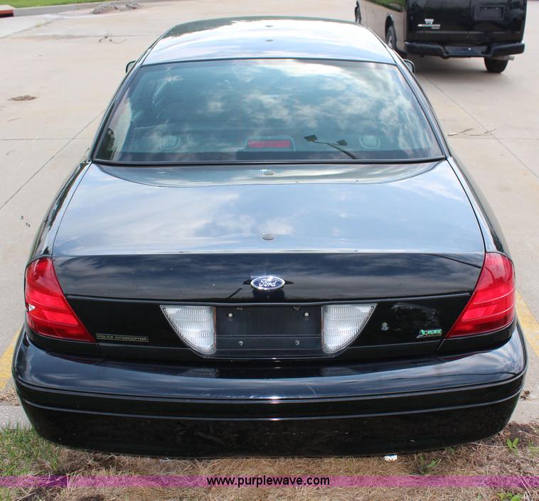 image for item H2587 2009 Ford Crown Victoria Police Interceptor