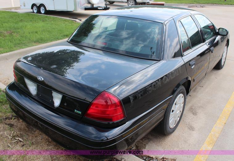 image for item H2587 2009 Ford Crown Victoria Police Interceptor