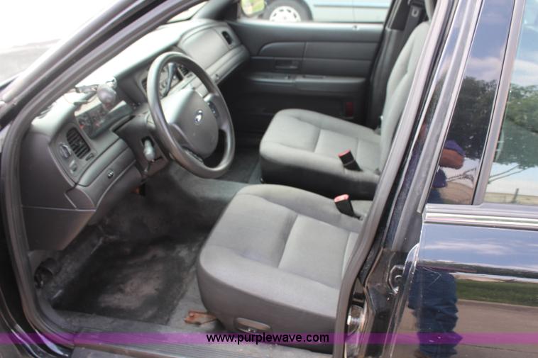 image for item H2587 2009 Ford Crown Victoria Police Interceptor