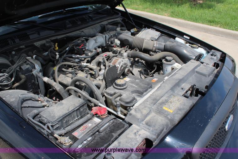 image for item H2587 2009 Ford Crown Victoria Police Interceptor