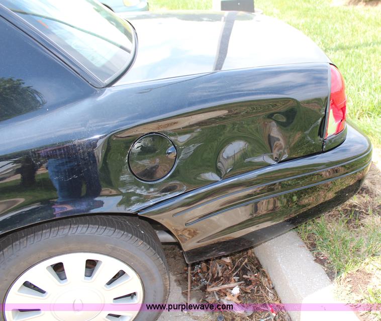 image for item H2587 2009 Ford Crown Victoria Police Interceptor