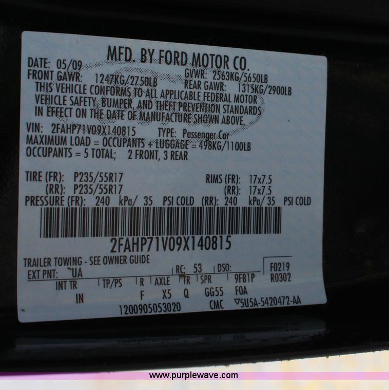 image for item H2587 2009 Ford Crown Victoria Police Interceptor