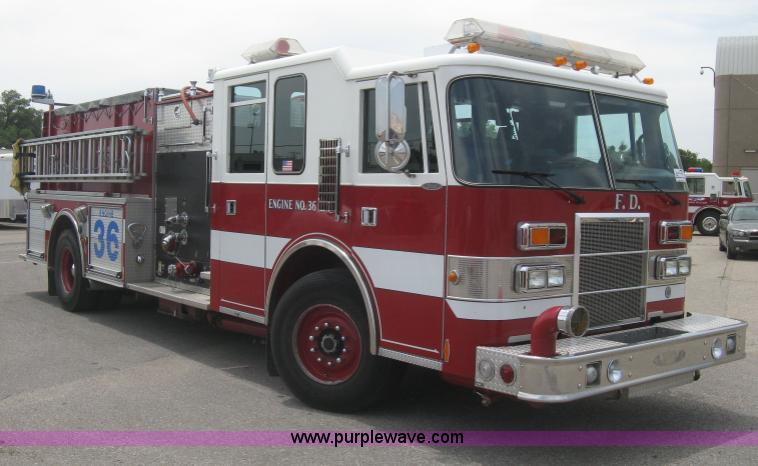 image for item H5390 1995 Pierce pumper fire truck