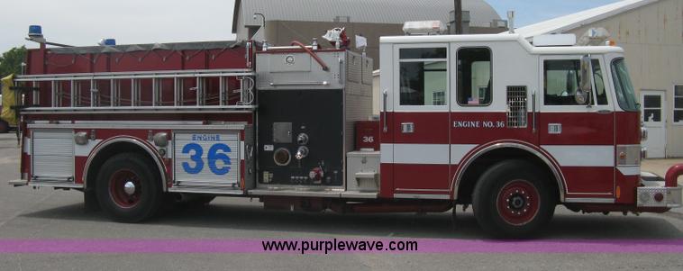 image for item H5390 1995 Pierce pumper fire truck