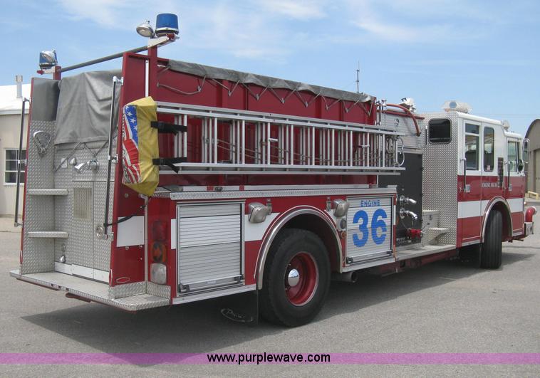 image for item H5390 1995 Pierce pumper fire truck