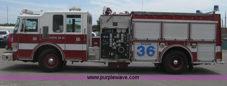 image for item H5390 1995 Pierce pumper fire truck