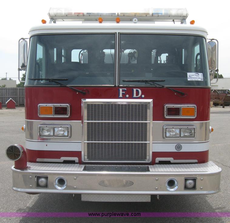 image for item H5390 1995 Pierce pumper fire truck