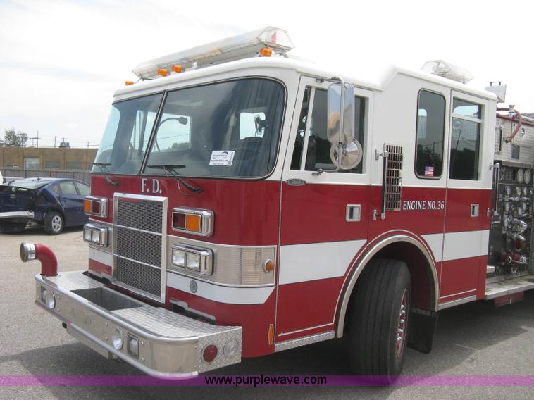 image for item H5390 1995 Pierce pumper fire truck