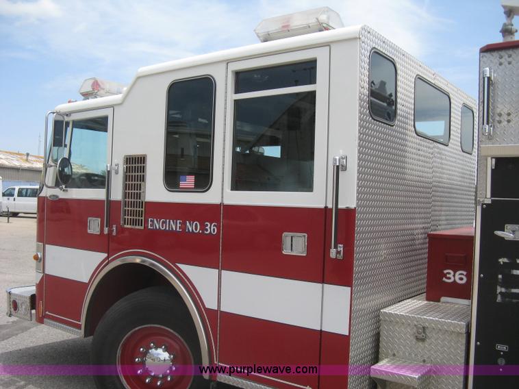 image for item H5390 1995 Pierce pumper fire truck