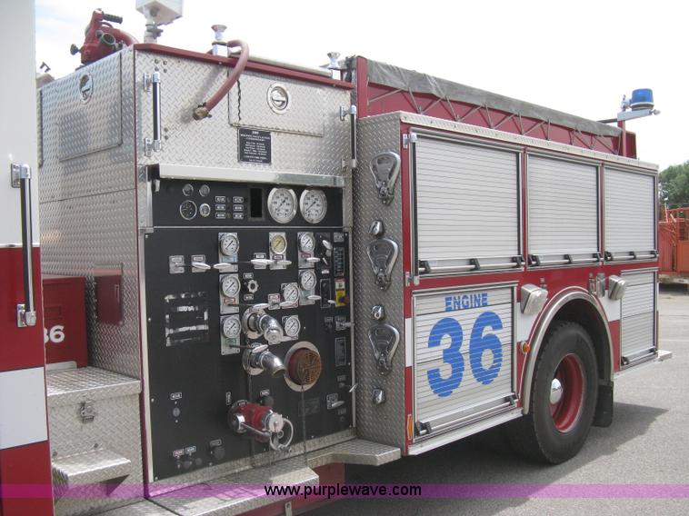 image for item H5390 1995 Pierce pumper fire truck