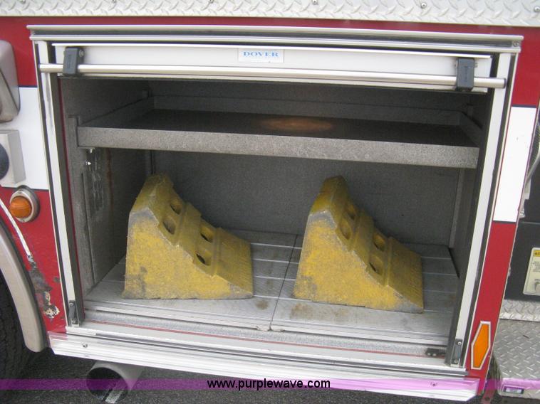 image for item H5390 1995 Pierce pumper fire truck