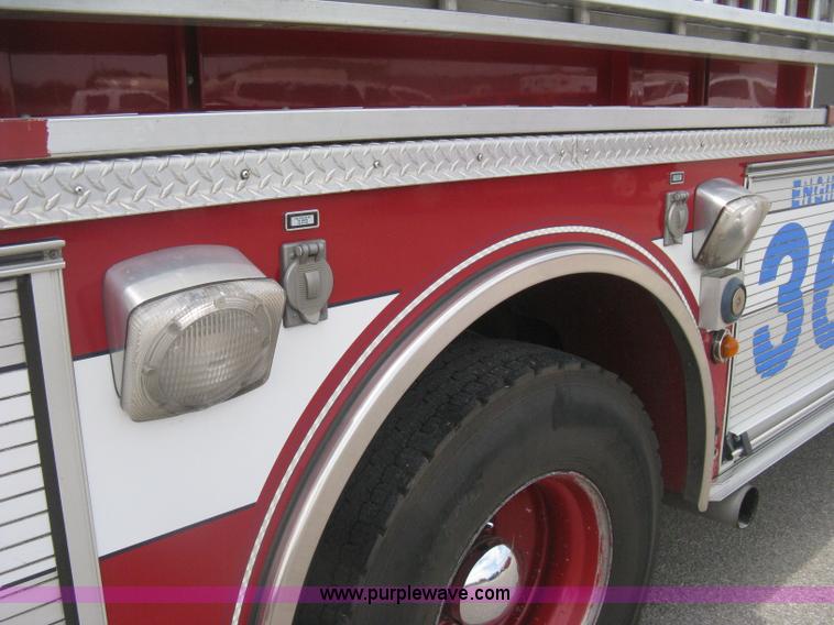 image for item H5390 1995 Pierce pumper fire truck