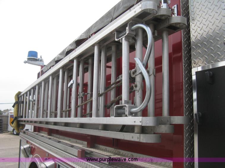 image for item H5390 1995 Pierce pumper fire truck