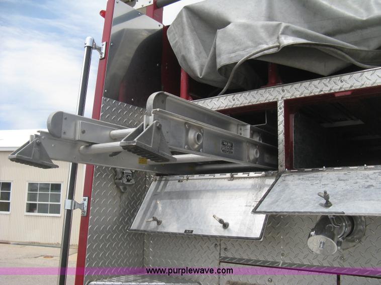 image for item H5390 1995 Pierce pumper fire truck