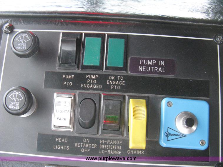 image for item H5390 1995 Pierce pumper fire truck