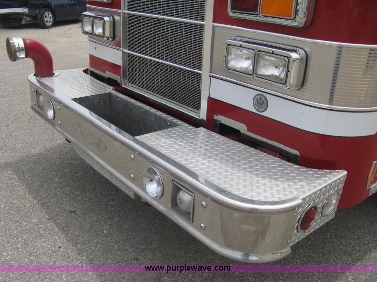 image for item H5390 1995 Pierce pumper fire truck