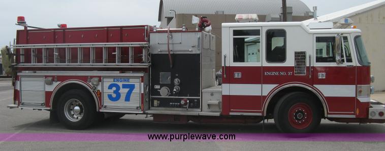 image for item H5391 1995 Pierce pumper fire truck