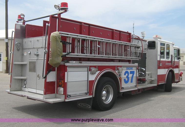 image for item H5391 1995 Pierce pumper fire truck