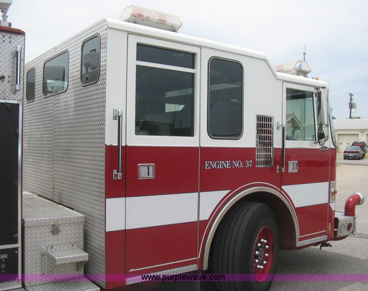 image for item H5391 1995 Pierce pumper fire truck