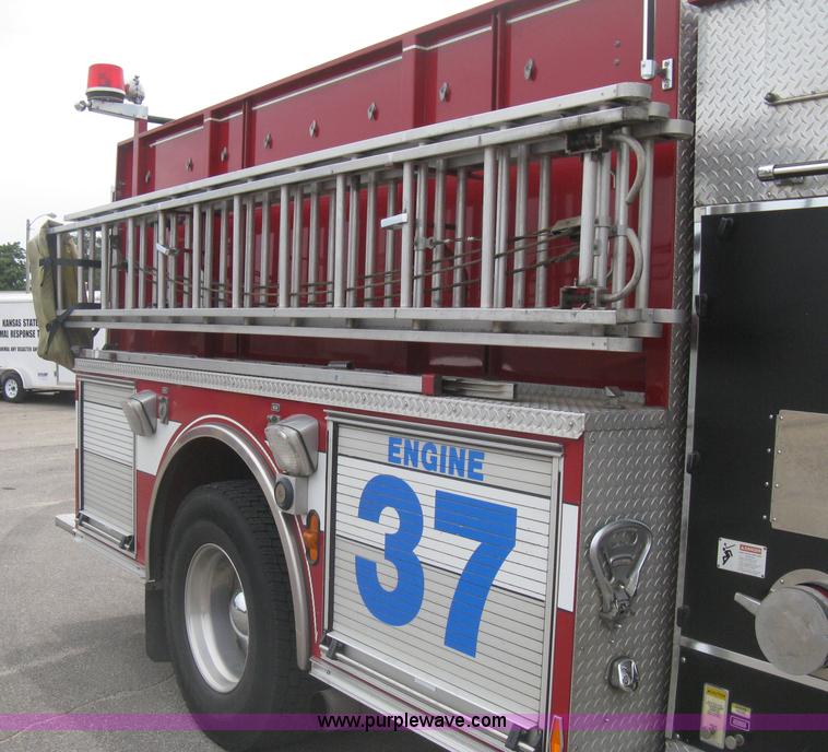 image for item H5391 1995 Pierce pumper fire truck