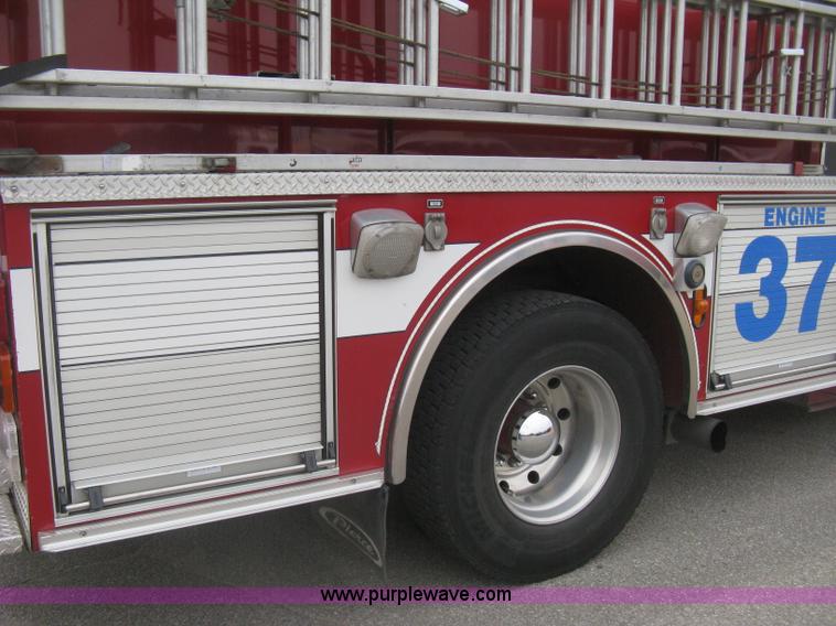 image for item H5391 1995 Pierce pumper fire truck