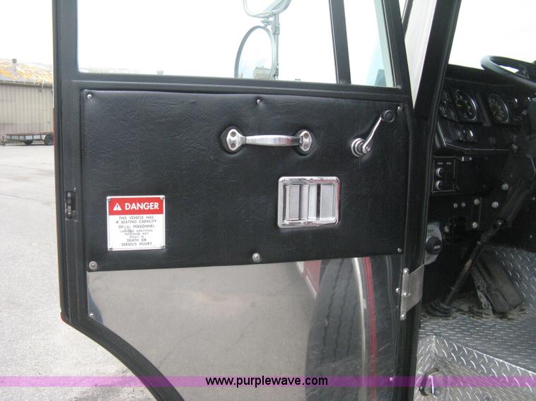 image for item H5391 1995 Pierce pumper fire truck