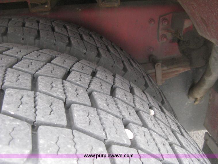 image for item H5391 1995 Pierce pumper fire truck