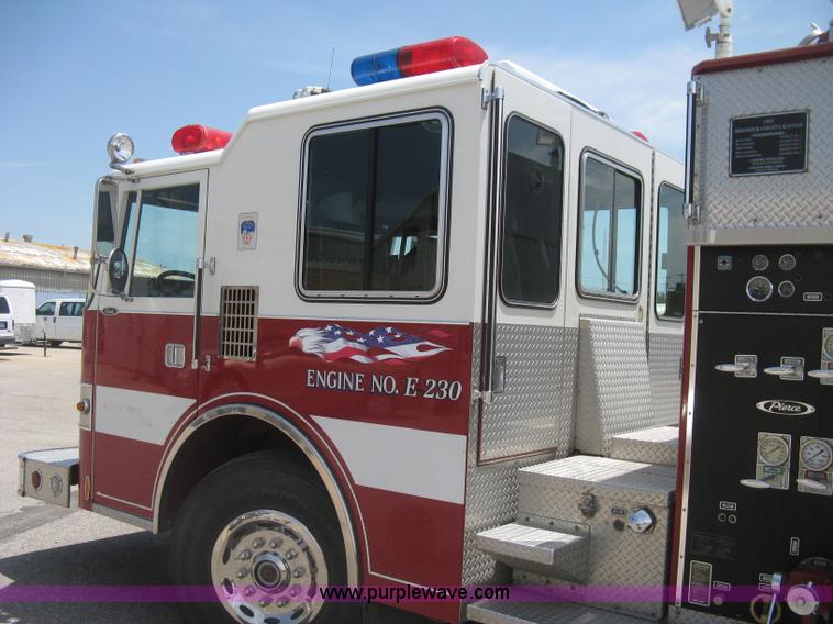 image for item H5393 1993 Pierce pumper fire truck